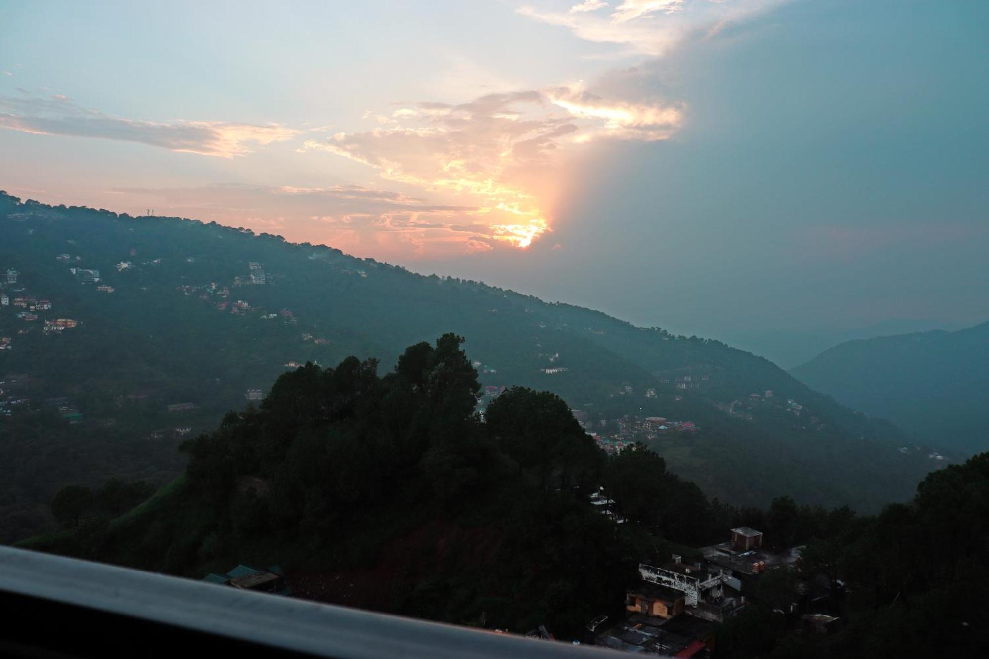 Rosetum Kasauli Hotel Luaran gambar